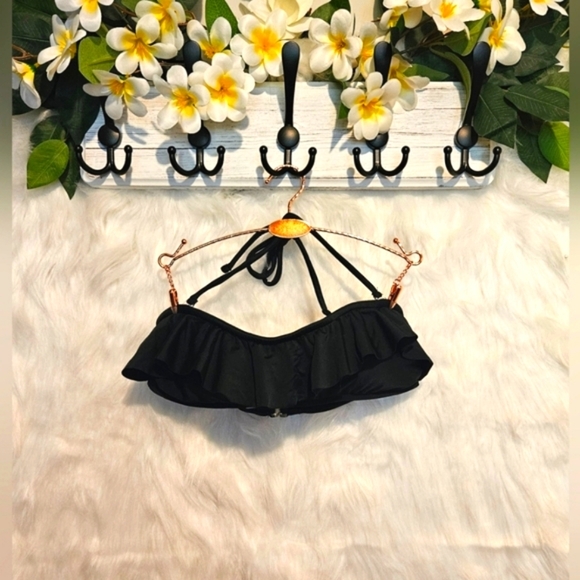 G21 Ruffle Front Halter Bandeau Bikini Top - Picture 2 of 5
